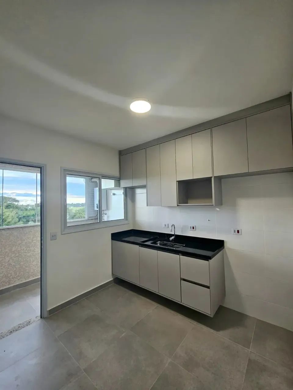 Apartamento para aluguel com 75 metros quadrados com 2 quartos - Foto 4