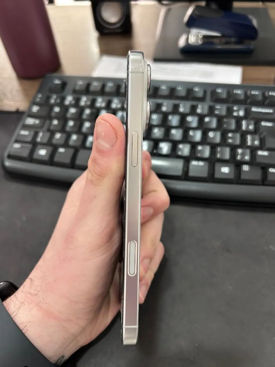 Iphone 16 Pro Max - Foto 4