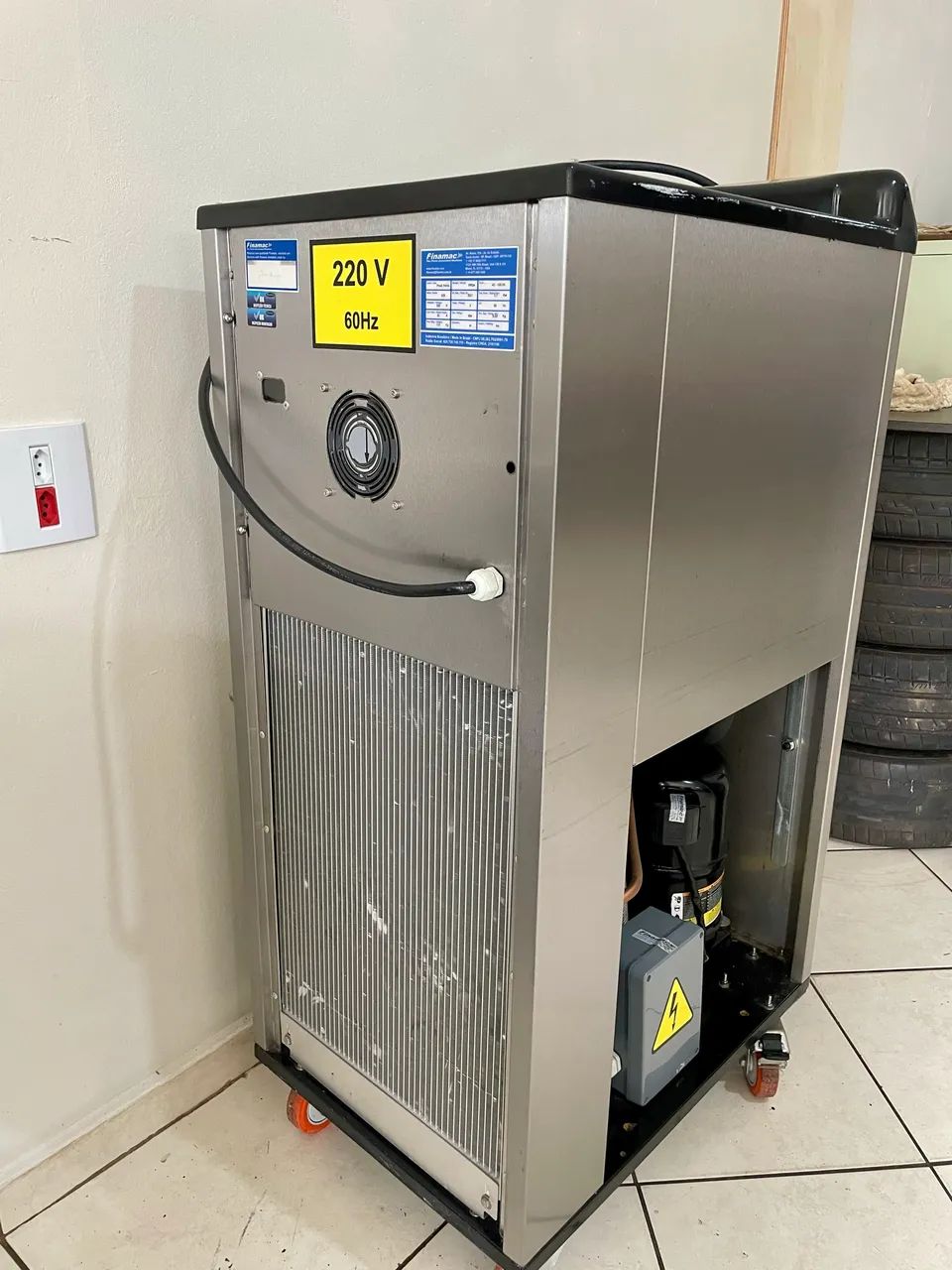 Máquina de sorvete e açaí Finamac Pro 4 - Foto 4