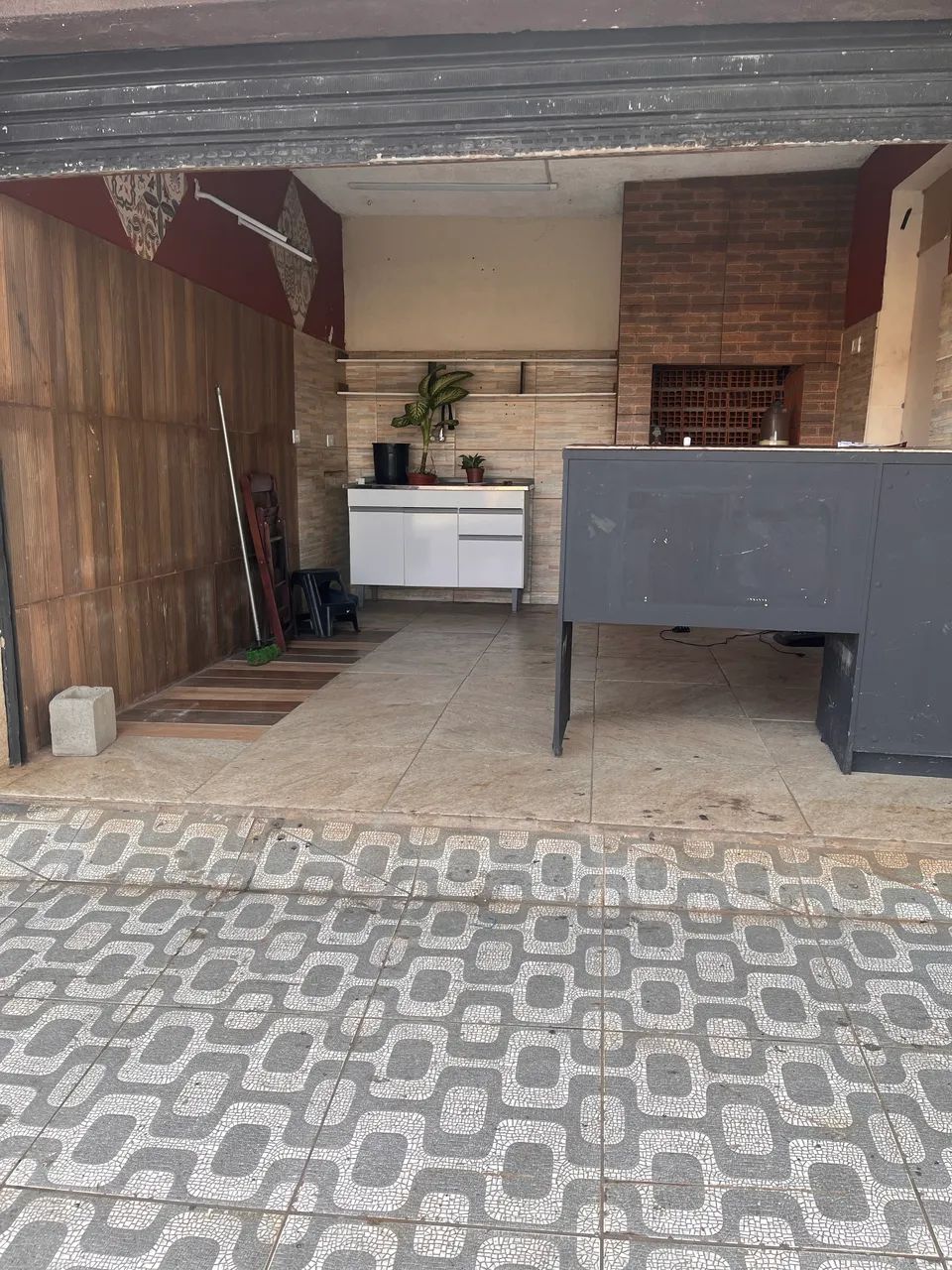 Casa e salão pequeno  - Foto 2