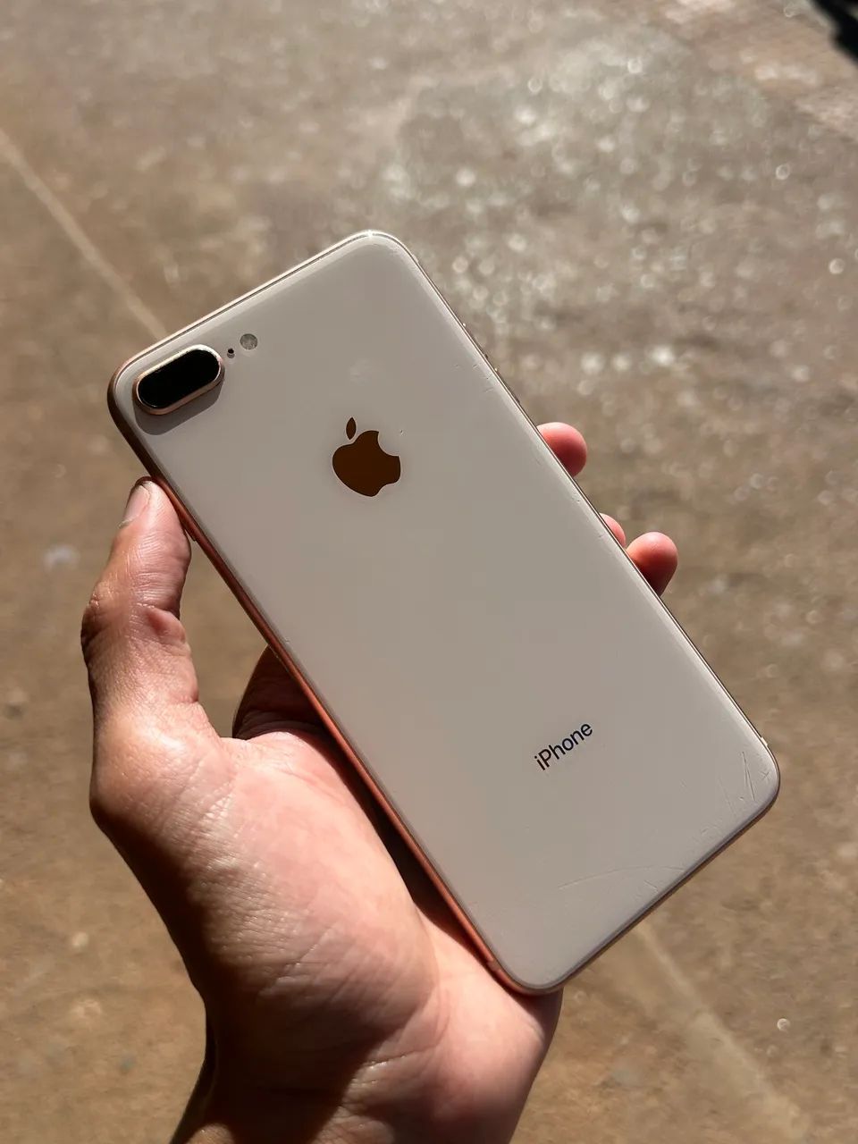 IPhone 8 Plus 64GB Bateria 72% - Celulares e Smartphones