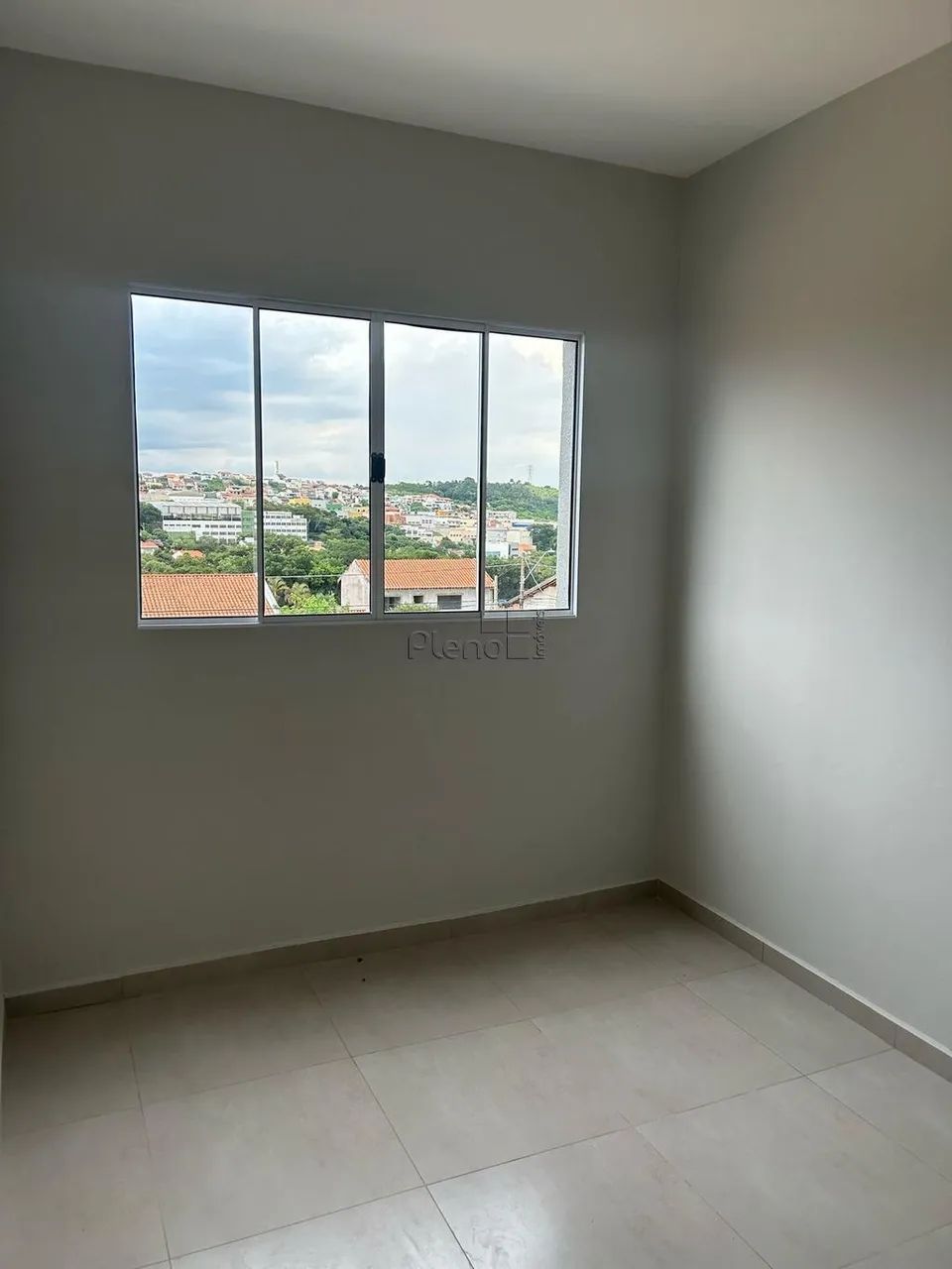 Sobrado à venda em Valinhos, Parque das Colinas, com 3 quartos, com 181 m² - Foto 4