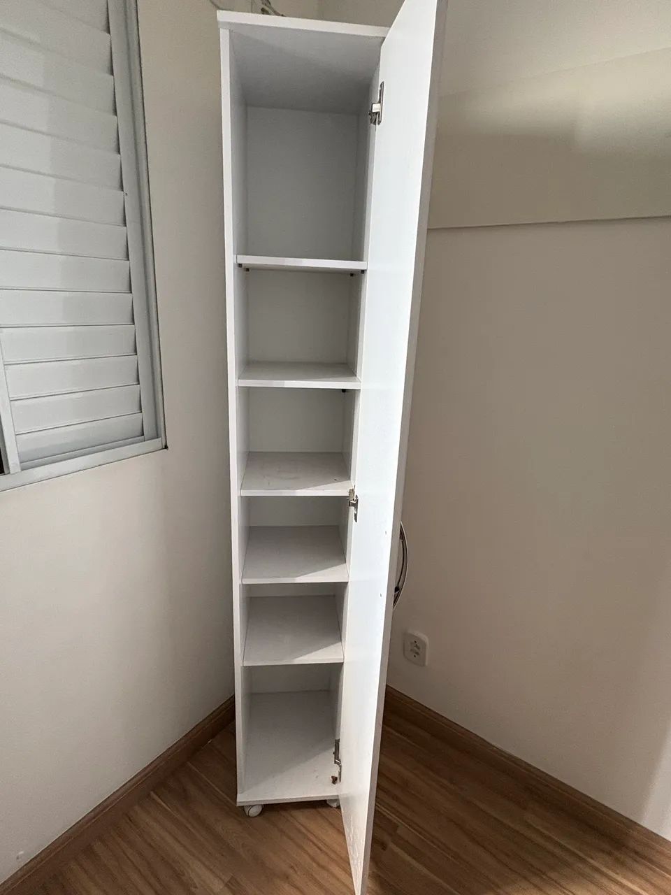 Armário multiuso 