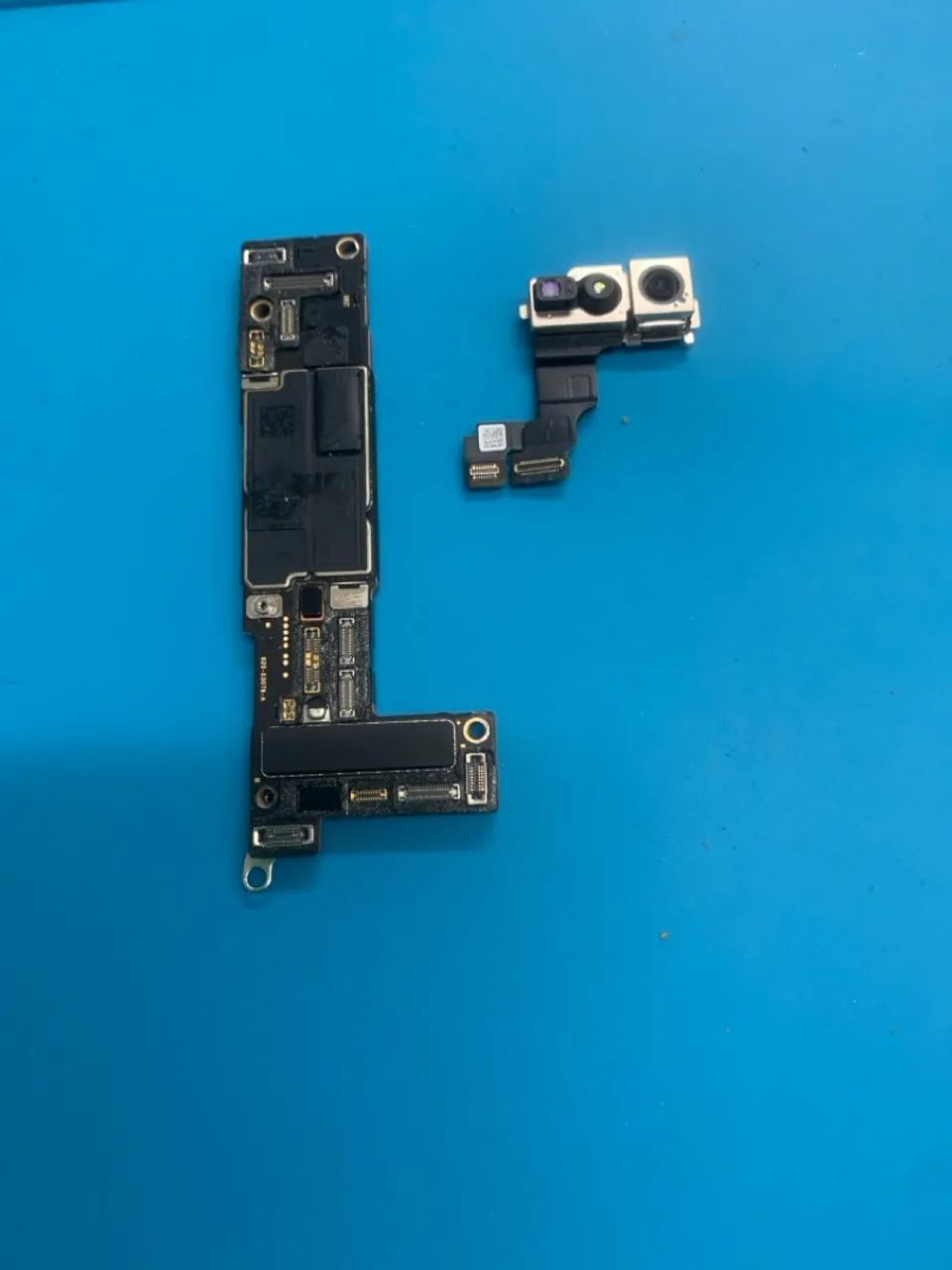 Placa do iPhone 15 desbloqueada 256 Gb com Face ID  - Foto 2