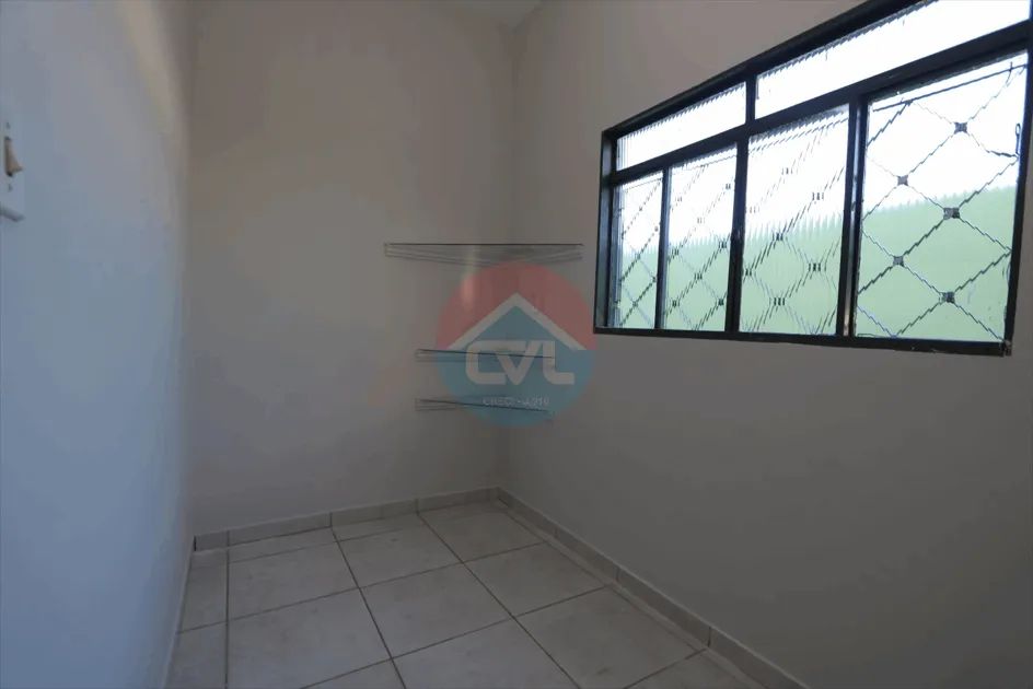 CASA COMERCIAL E RESIDENCIAL NO CENTRO DE VARZEA GRANDE codigo: 25575 - Foto 2