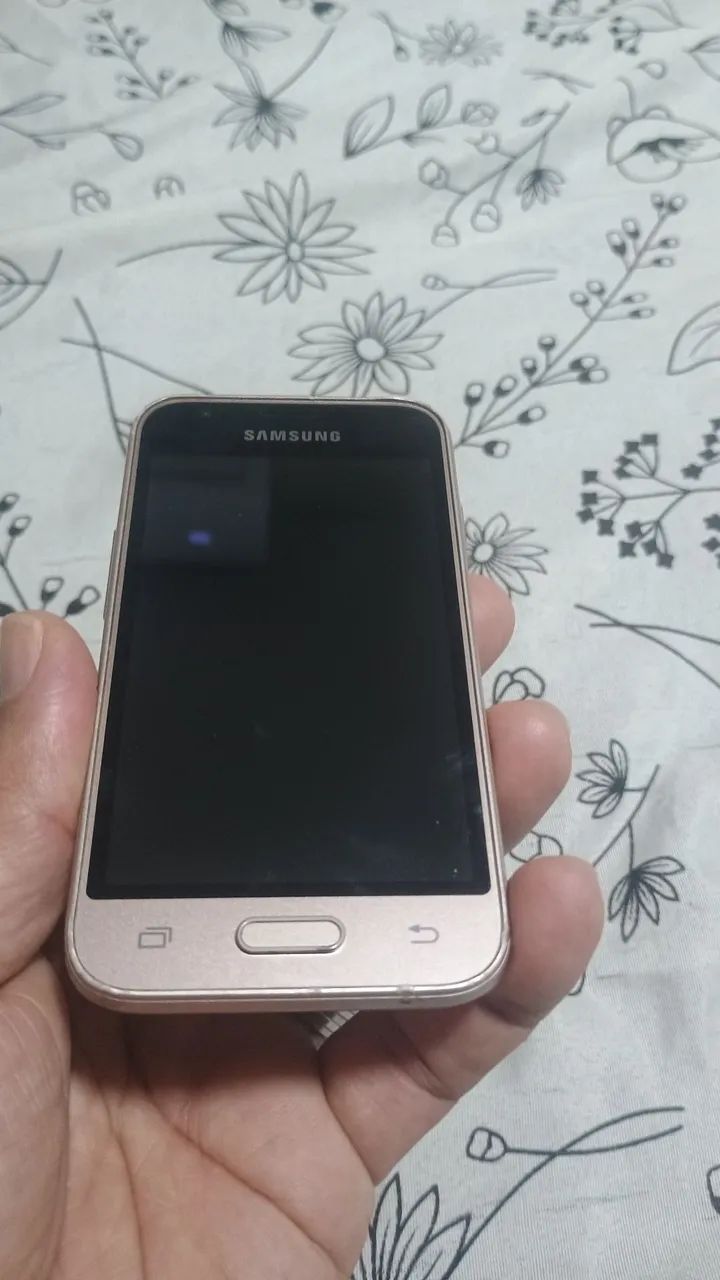 Samsung j1 dourado  - Foto 4