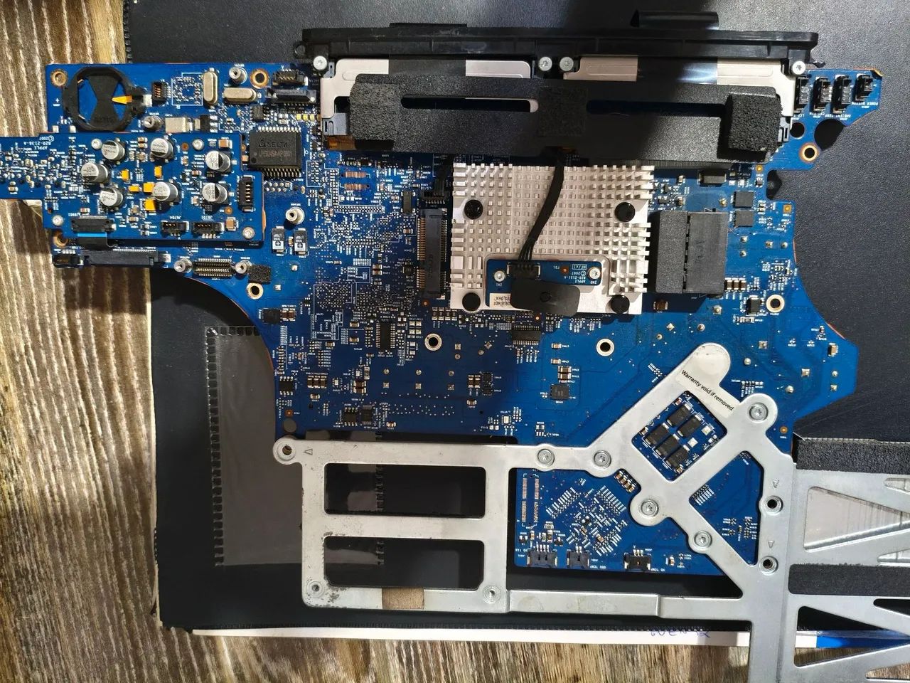 Placa mãe de iMac 21 com defeito  - Foto 3