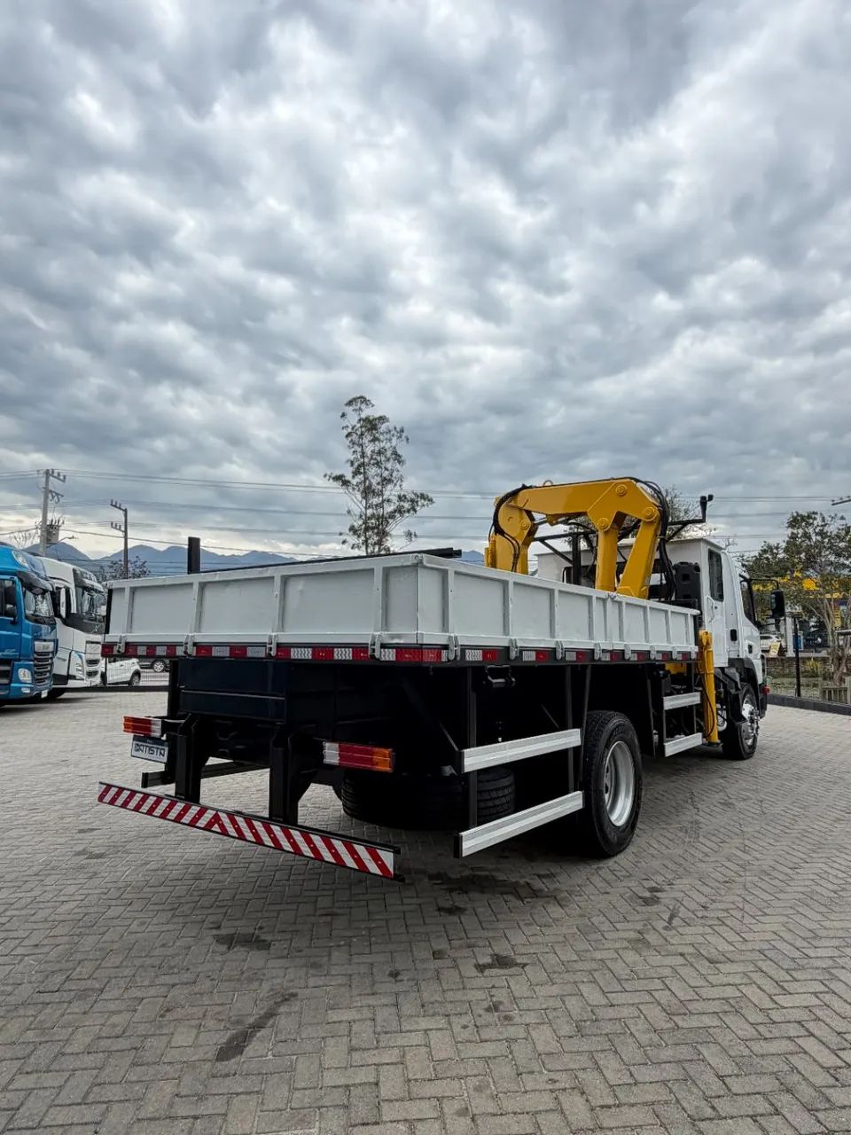 Atego 1419 2p (diesel) (E5) - Foto 4