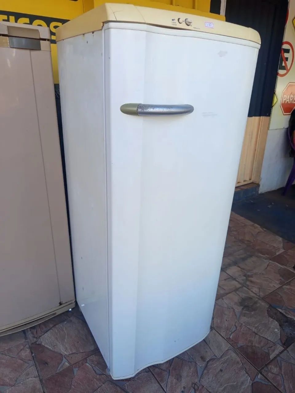 Geladeira Electrolux 300 litros  - Foto 2