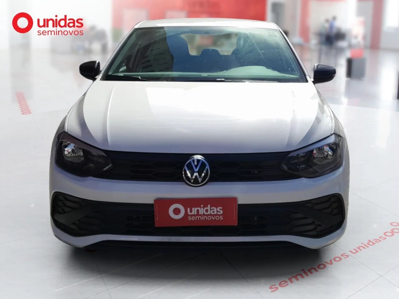 Volkswagen Polo Track 1.0 Flex 12V 5p, foto 8 de 16