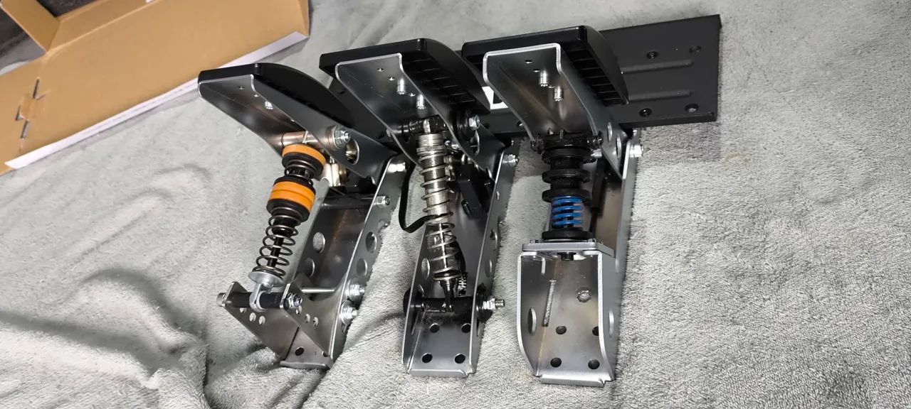 Kit Pedais Loadcell e CSL Fanatec  - Foto 2