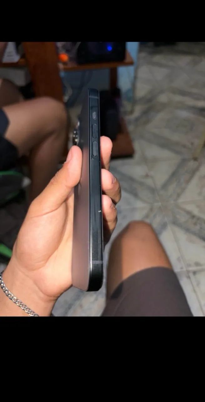 iPhone 15 normal  - Foto 4