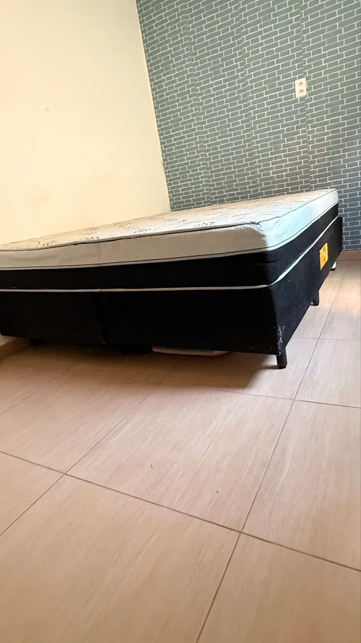Cama queen pouco usada  - Foto 3