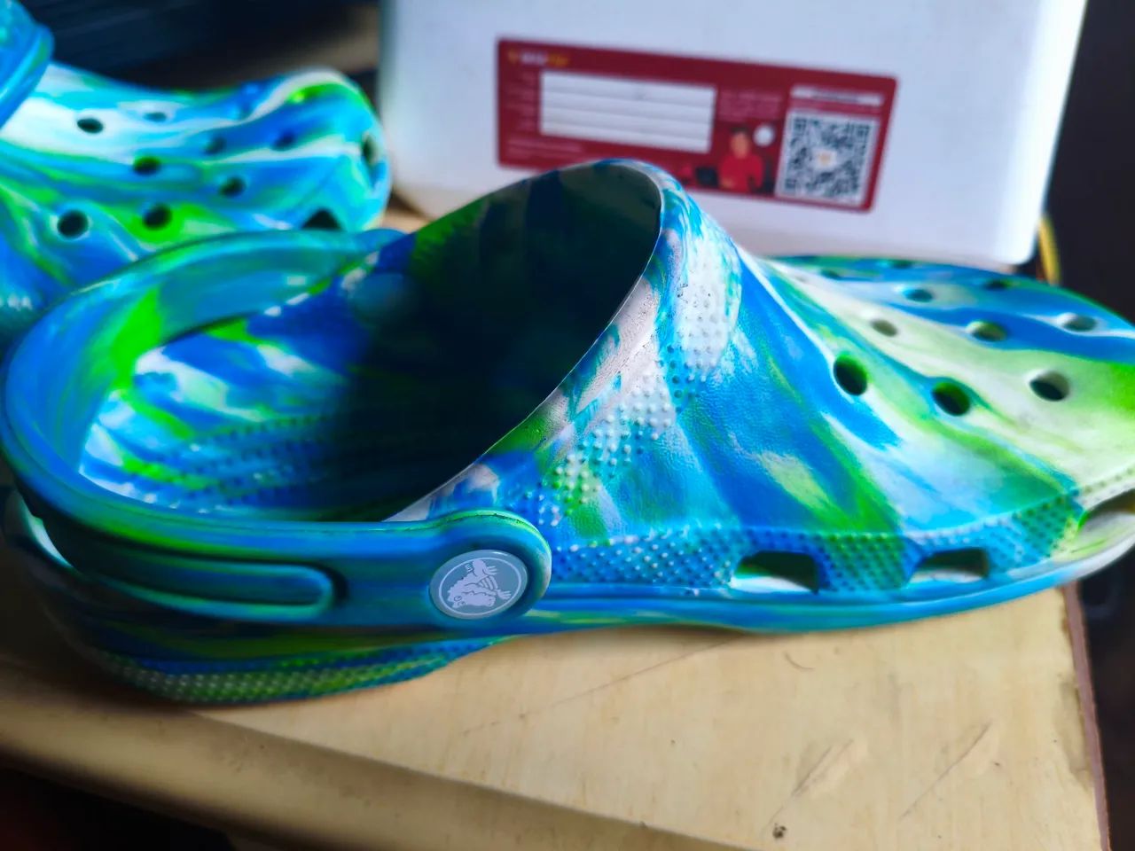 Crocs Infantil marmorizado 35 - Foto 3