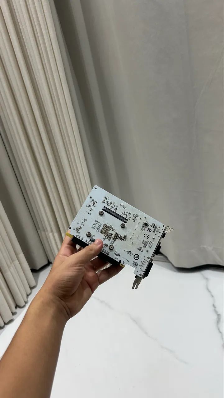 GT 730 2GB  - Foto 4