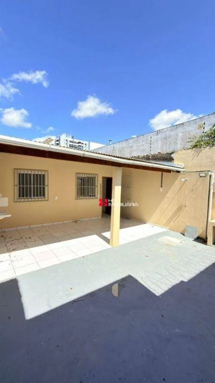 CASA SUPER ESPAÇOSA NO MARCO