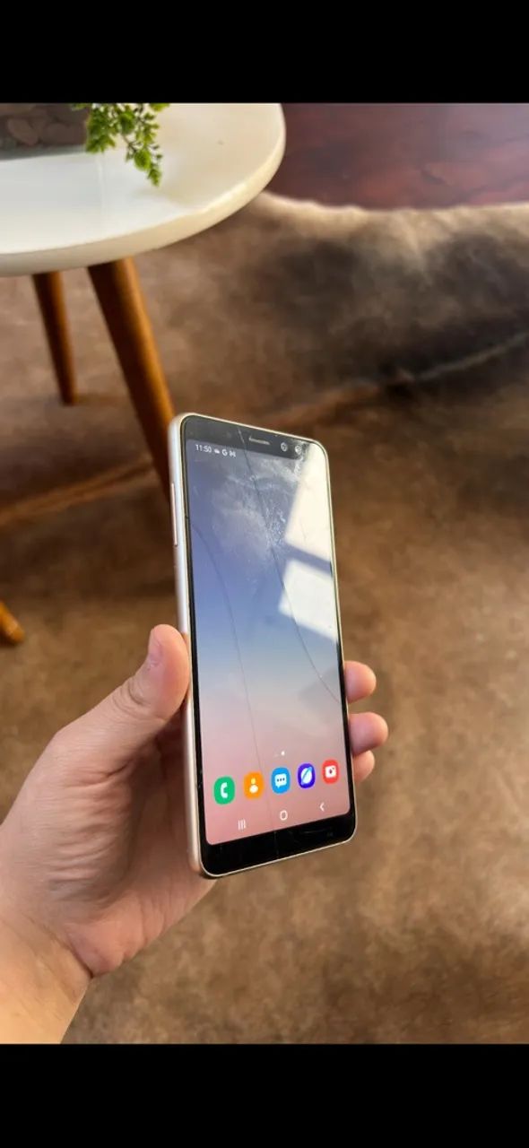 Samsung A8 - Foto 4