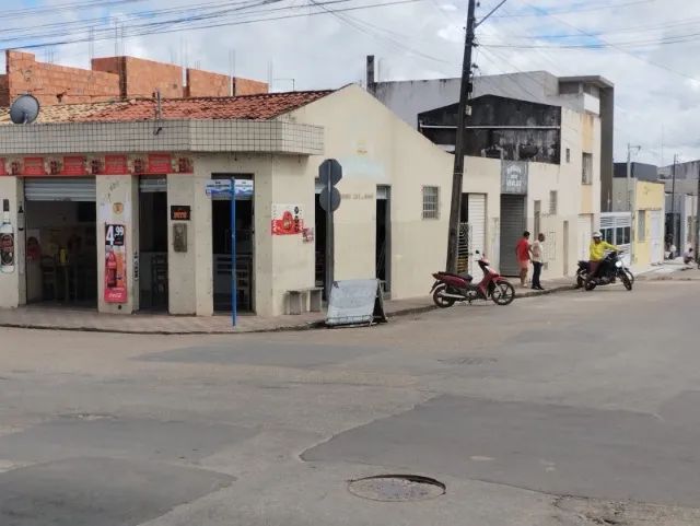 Ponto Comercial e Sobrado