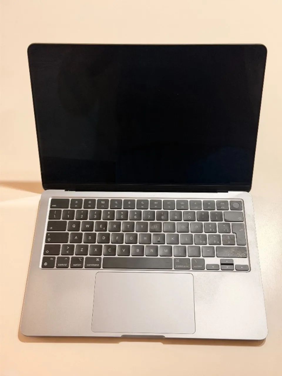 Macbook Air M2 13" 256 GB (8GB RAM) Ano 2022 - Cor Cinza Espacial (Space Grey) - Impecável - Foto 4