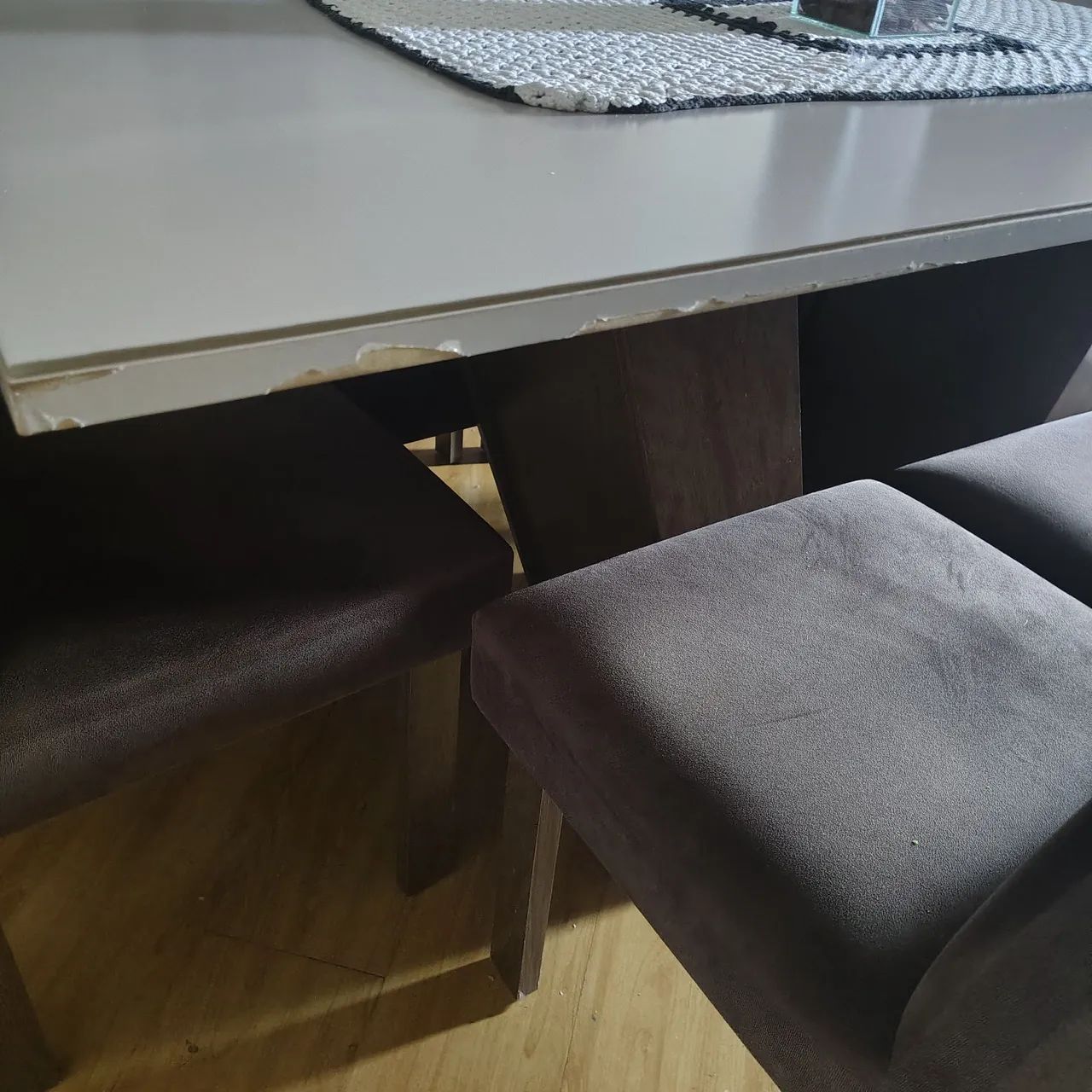 Vendo mesa seis cadeiras semi nova - Foto 4