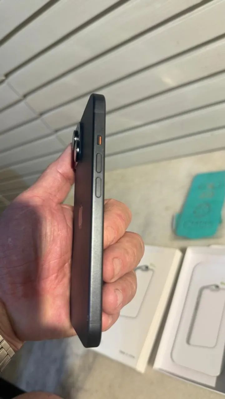 Iphone 15 128gb na garantia! Estado de Zero! - Foto 2