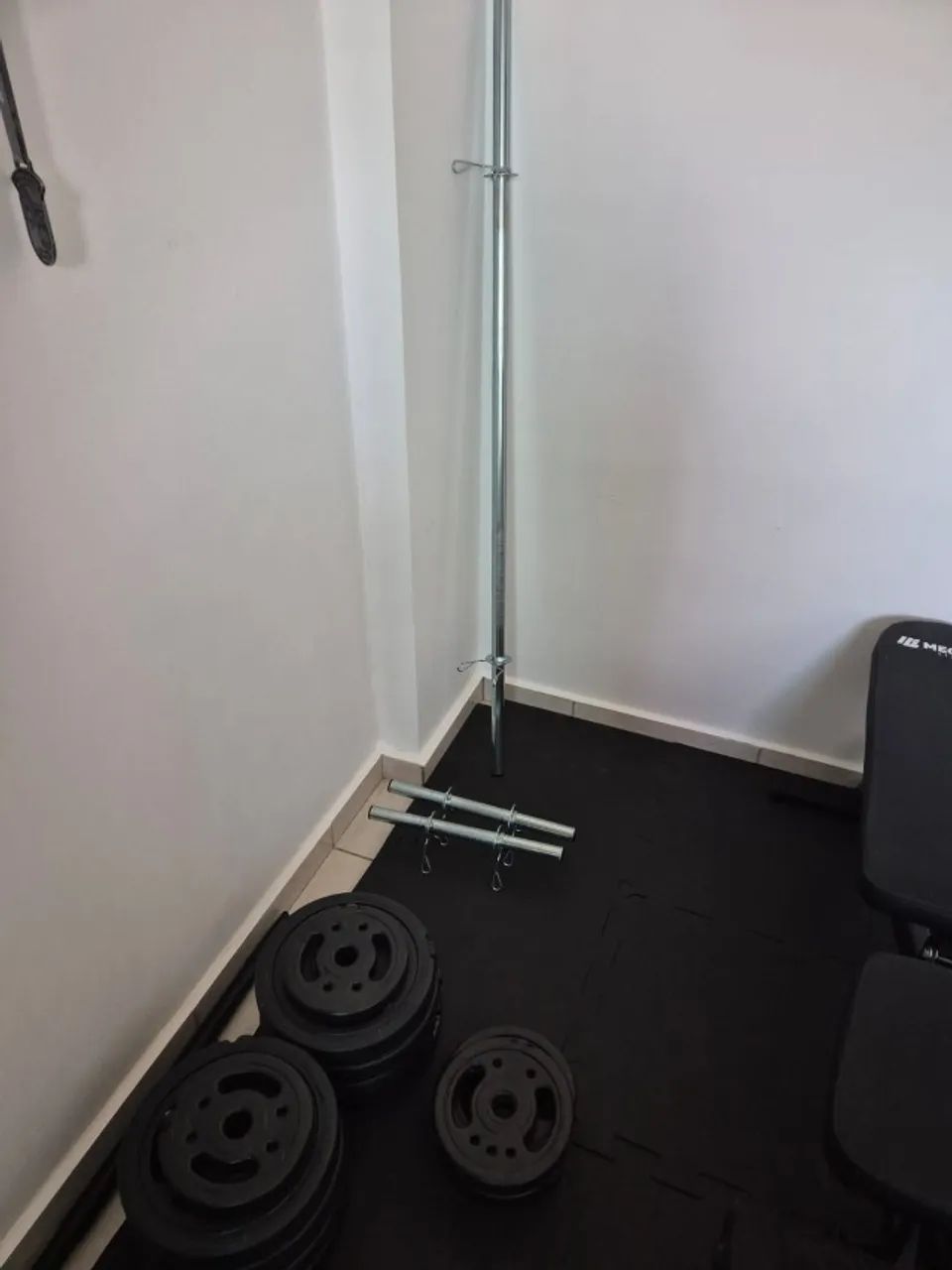 Conjunto de peso 60kg + barras.