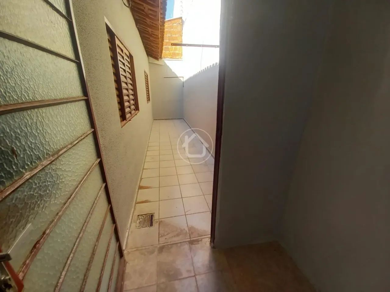 CASA 2 QUARTOS SENDO 1 SUÍTE NO BAIRRO UNIÃO - Foto 3
