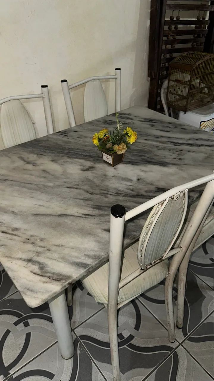 Mesa de granito com 4 cadeiras  - Foto 2