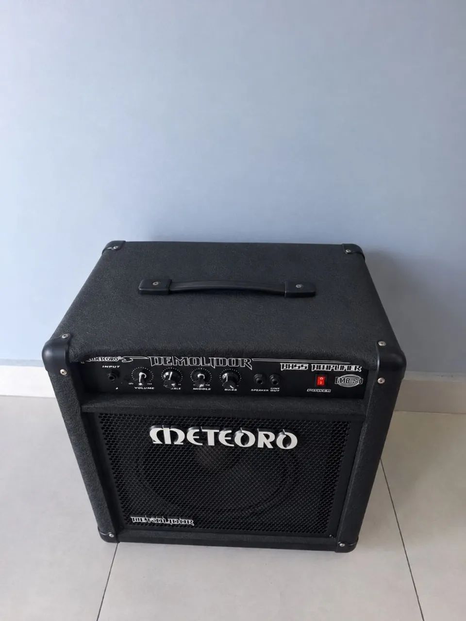 Amplificador Contra baixo  - Foto 2