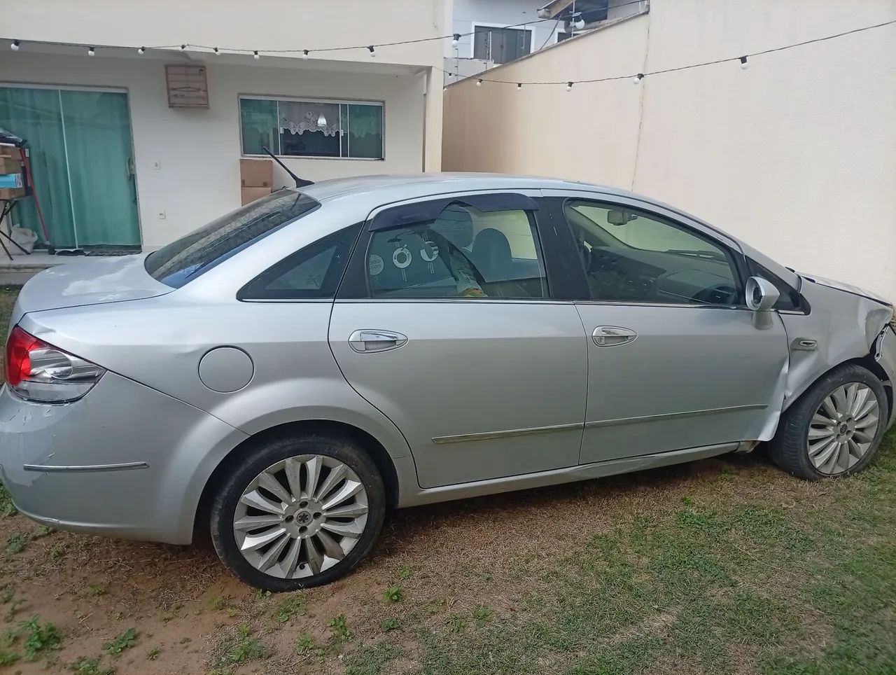 Fiat Linea Absolute 1.9/1.8 Flex Dualogic 4P 2012 - Foto 4