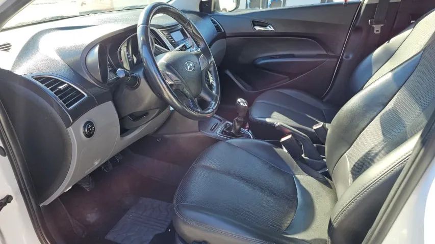 Hyundai HB20 Premium 1.6 Flex 16V Mec. 2014 - Foto 4