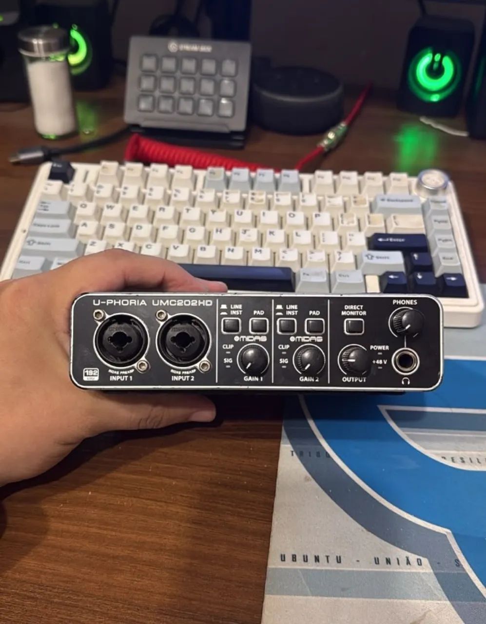 Interface de Audio UMC202HD Behringer