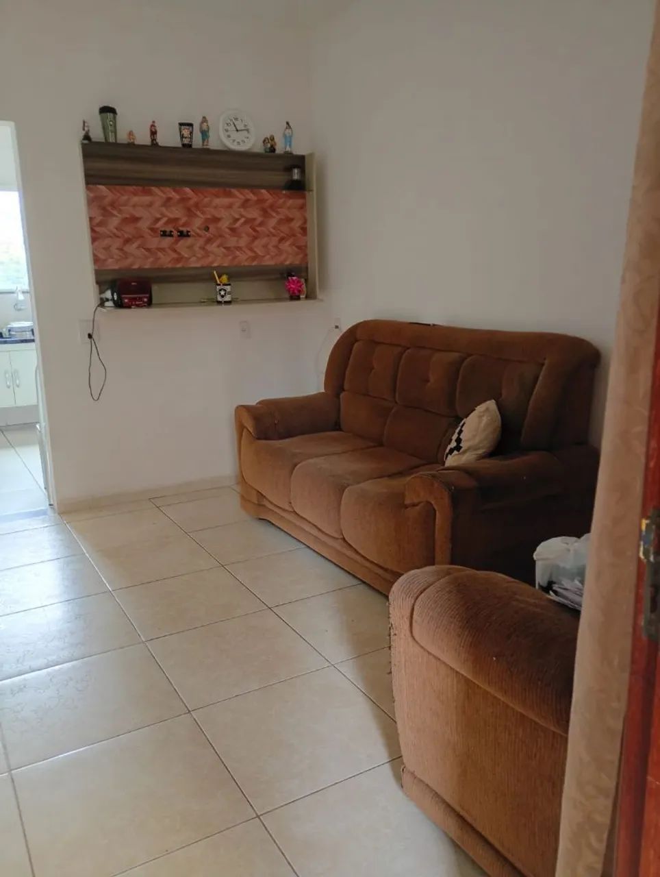 2 casas/ 2 quarto, sala cozinha banheiro 