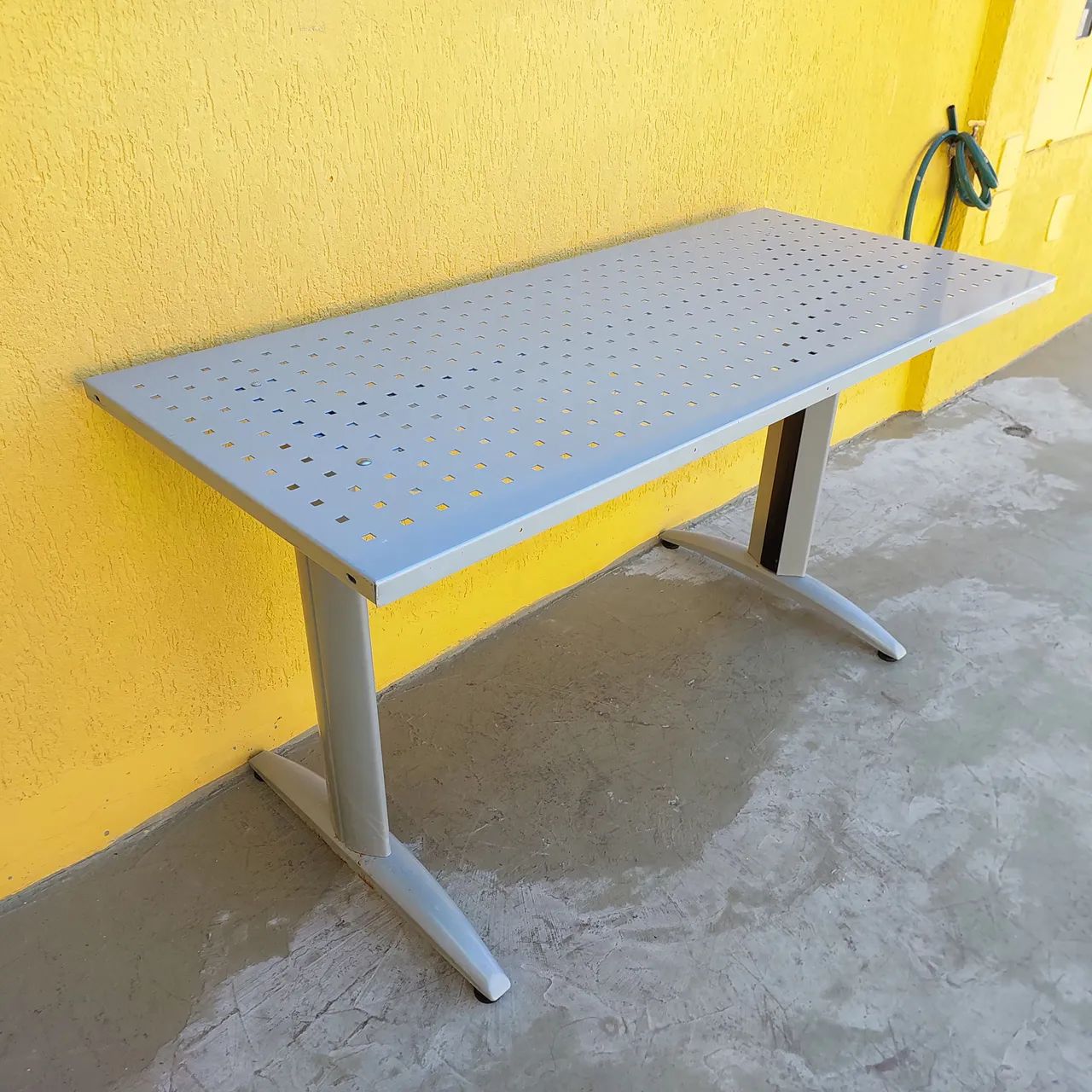 Mesa escritório em aço  - Foto 4