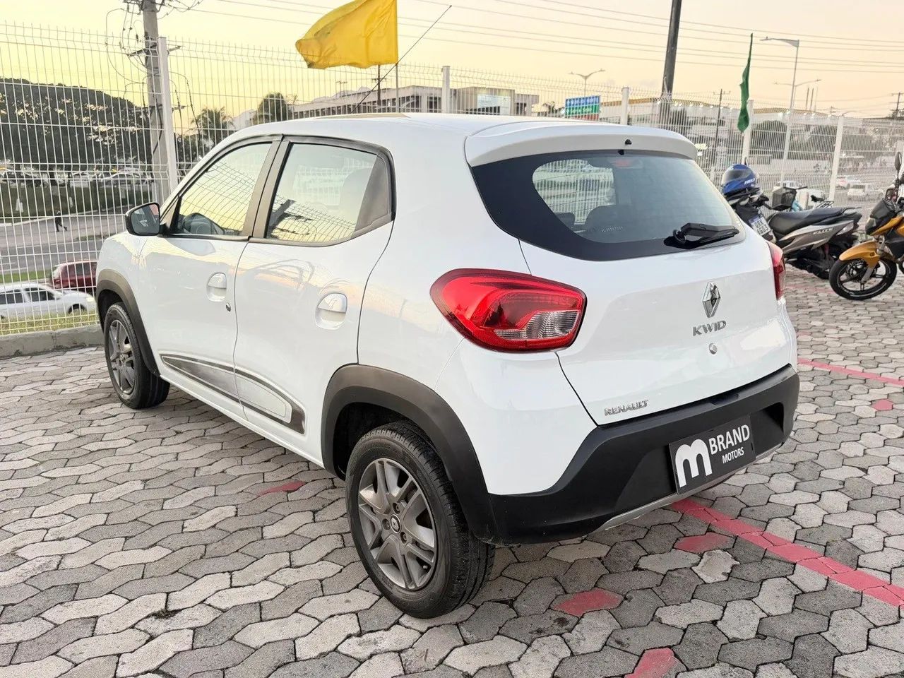 Renault Kwid 1.0 Intense 2020 - Foto 3