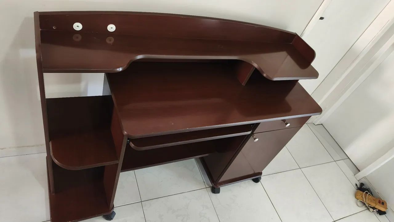 Escrivaninha para Computador com Suporte de Teclado e Gaveta