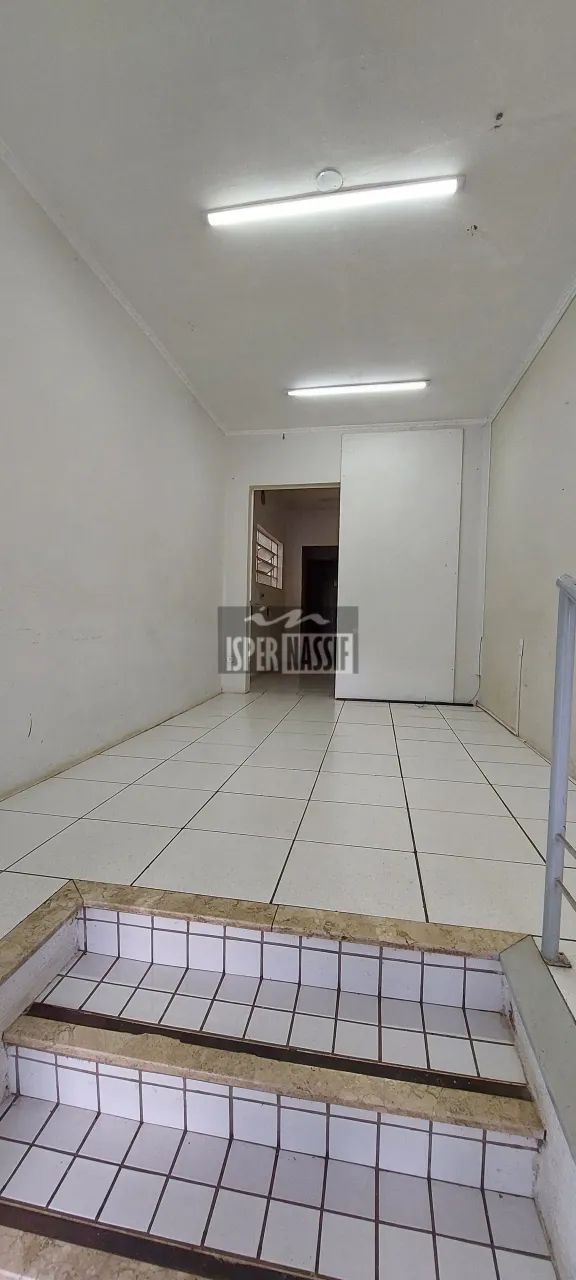 Ponto Comercial com 5 Salas no Centro  Avenida Champagnat - Foto 2