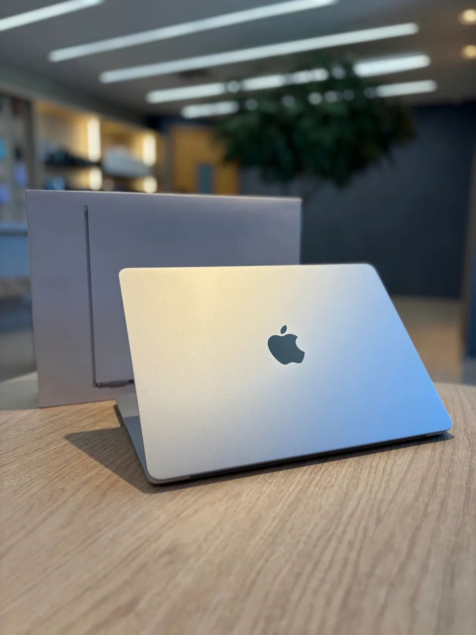 MacBook Air M4 512/16GB Prata 13 Polegadas - Seminovo