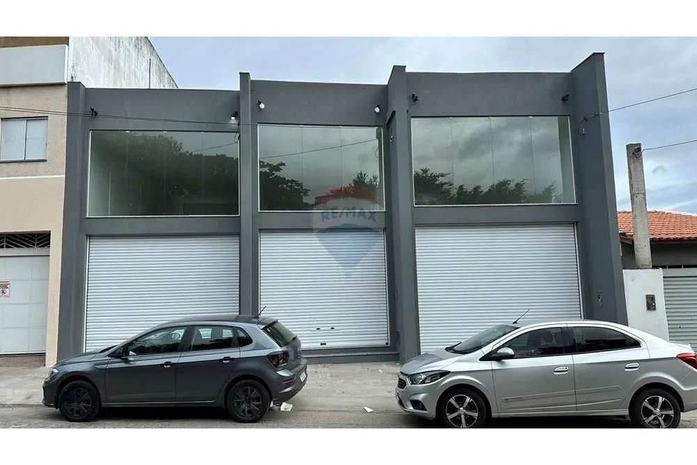 "Alugue Ponto Comercial na Av. Franz Gedeon"