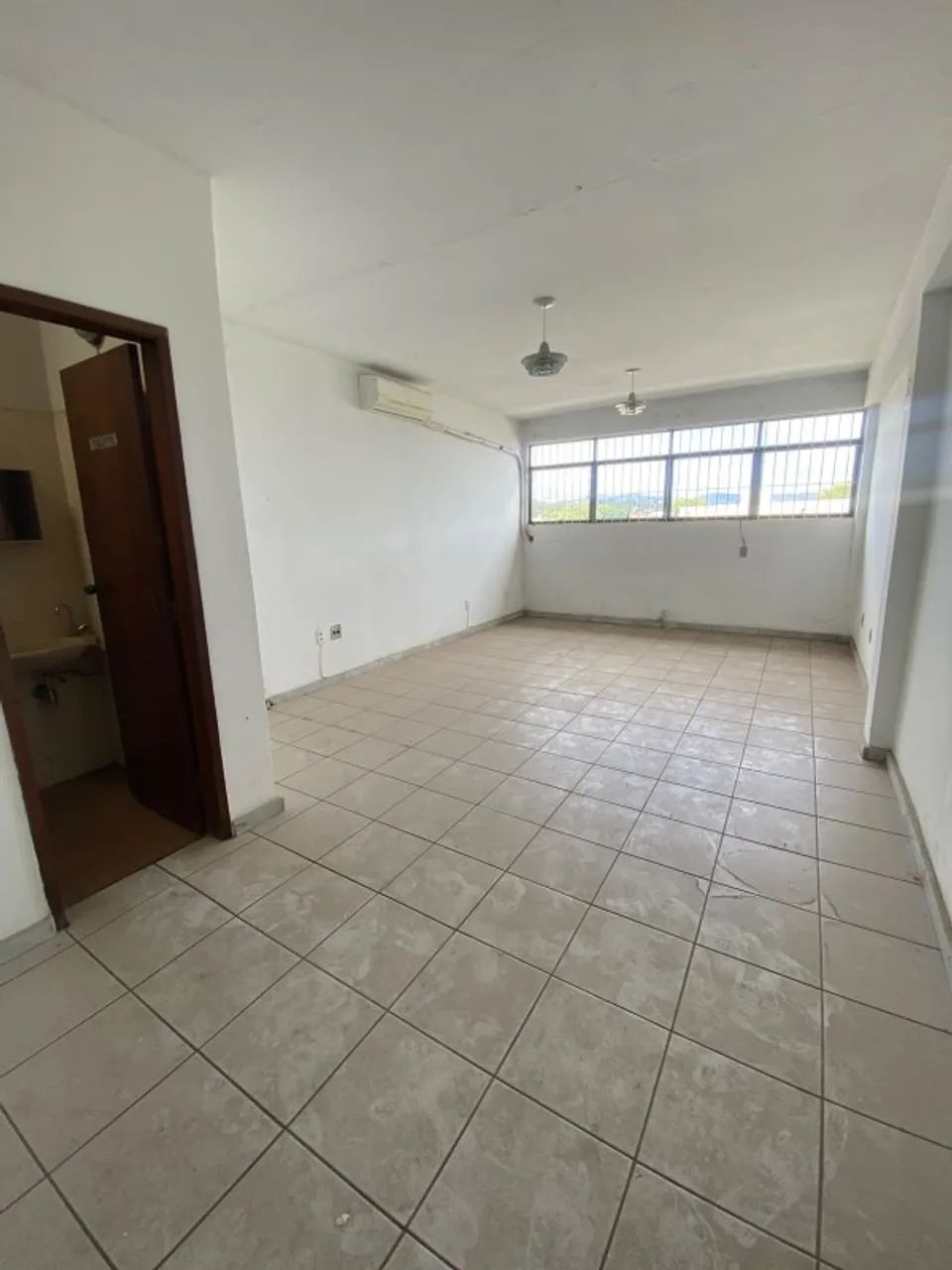 Sala / Conjunto à venda em Belo Horizonte