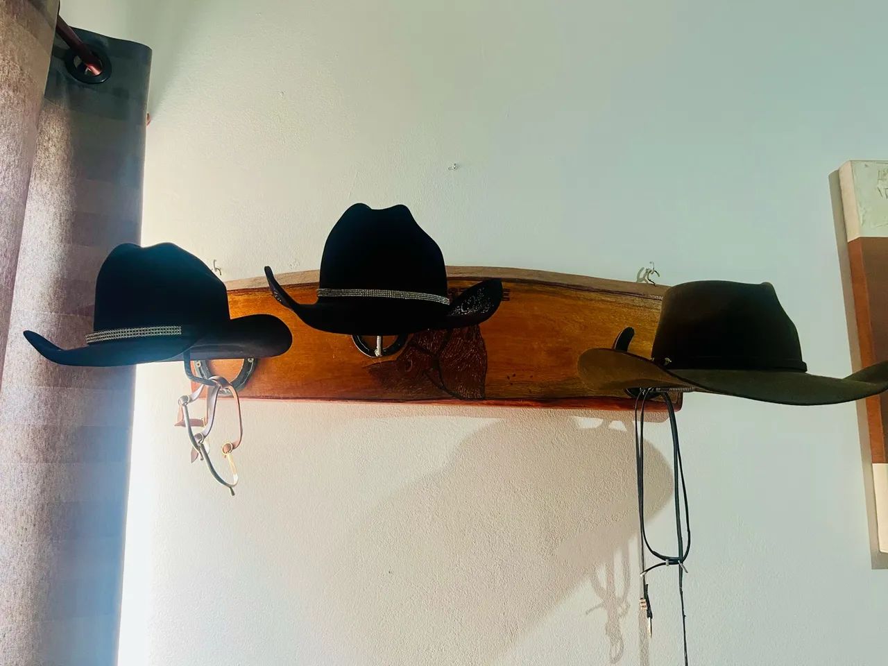 Suporte Rústico para Chapéu e boné. - Foto 3