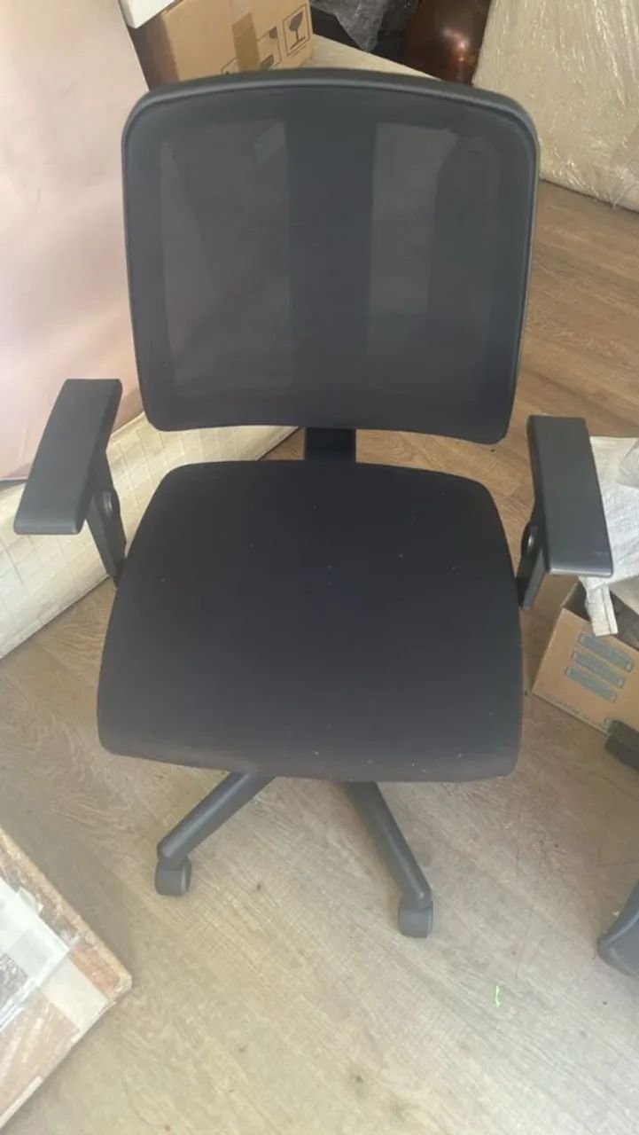 Vendo 10 cadeiras executivas Garetti Flip praticamente novas