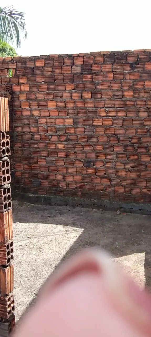 Terreno murado, com area construída  - Foto 2