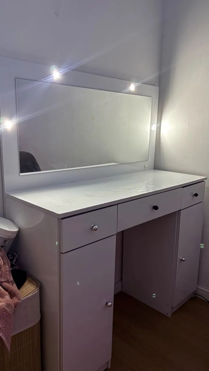 Penteadeira Camarim- R$300