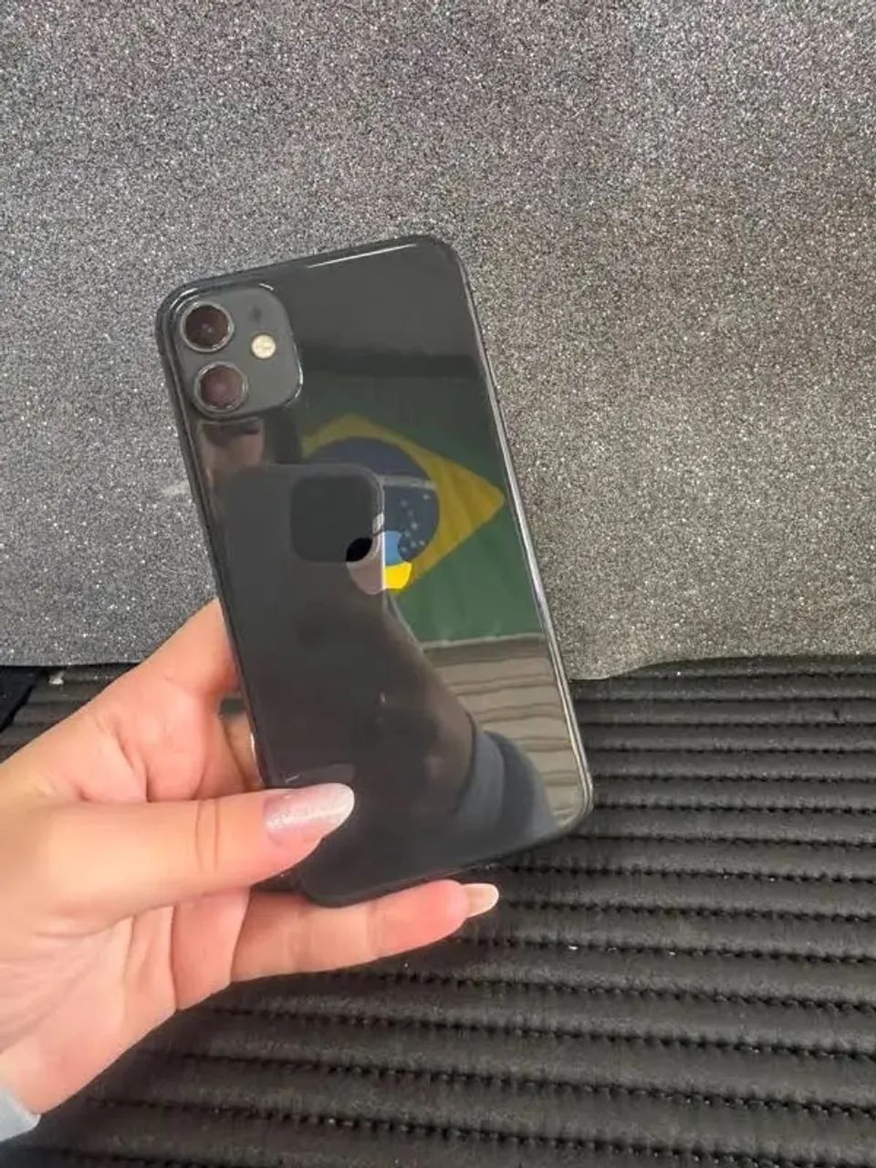 iPhone 11 - 64gb