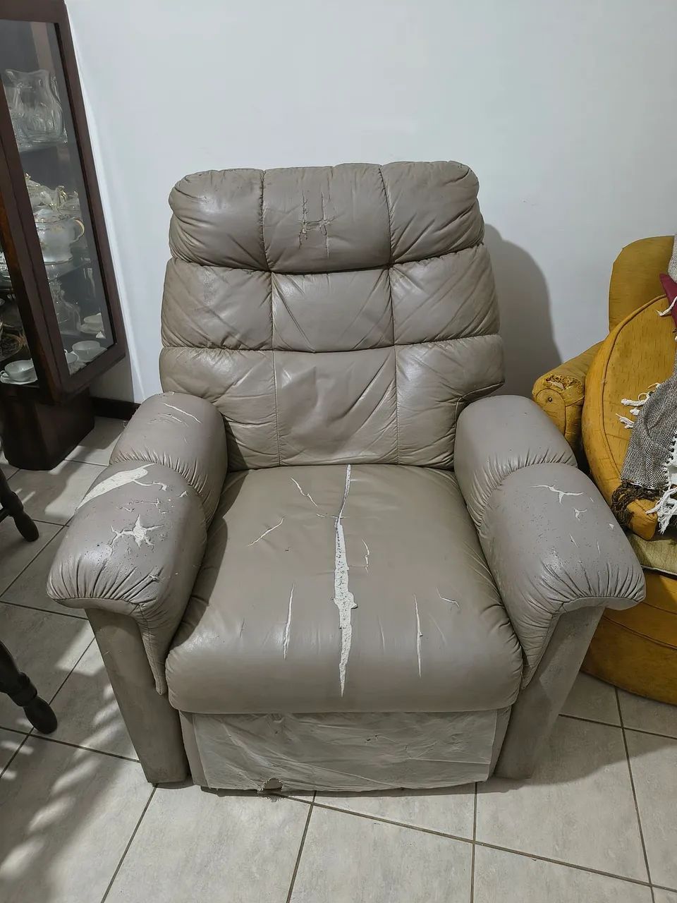 Vendo poltrona reclinável !!!!  - Foto 2