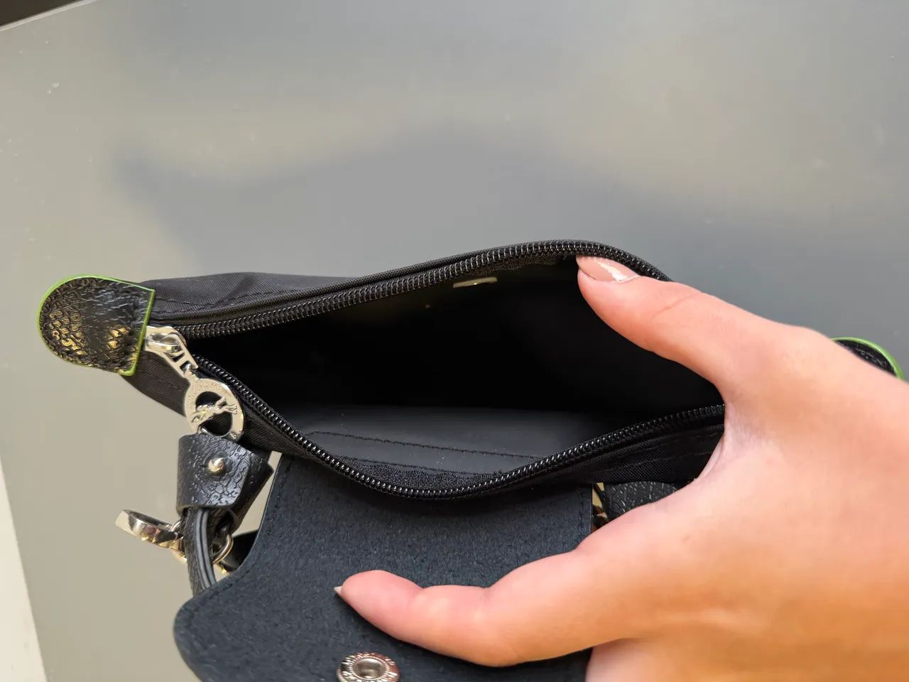 Mini bag longchamp preta - Foto 5