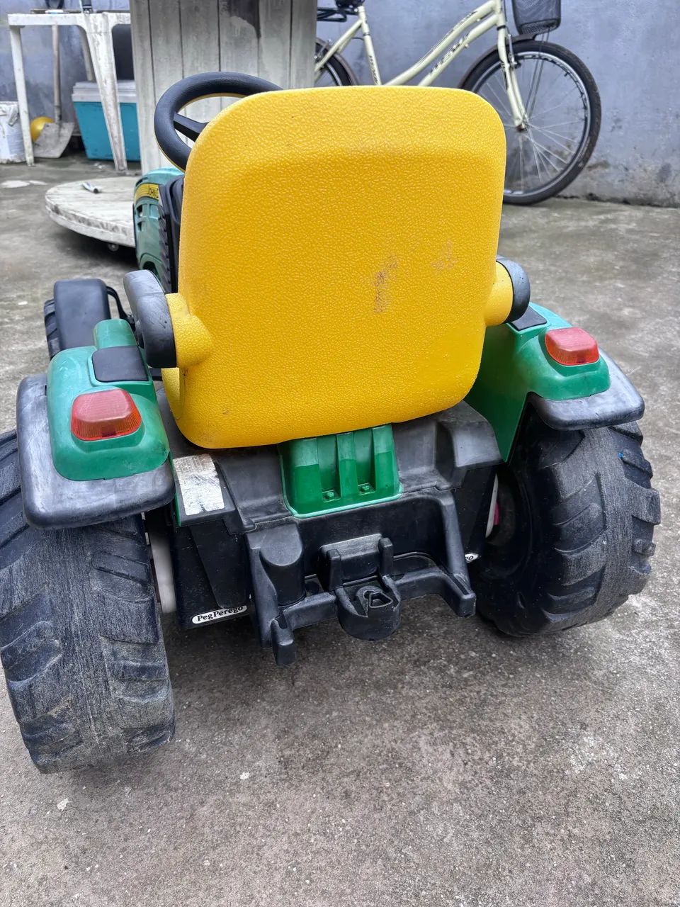 Trator Infantil Elétrico 