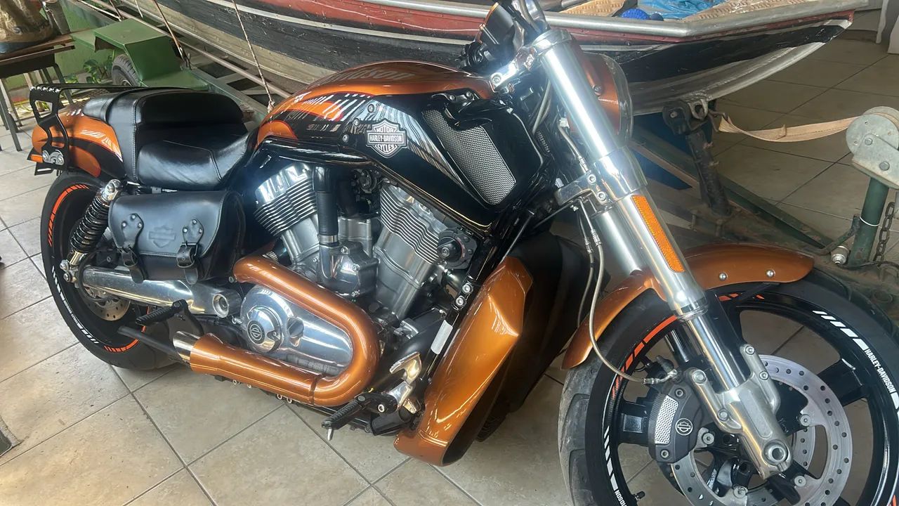 Harley-Davidson 1250cc Muscle Vrscf 2014 - 1486125722 | OLX