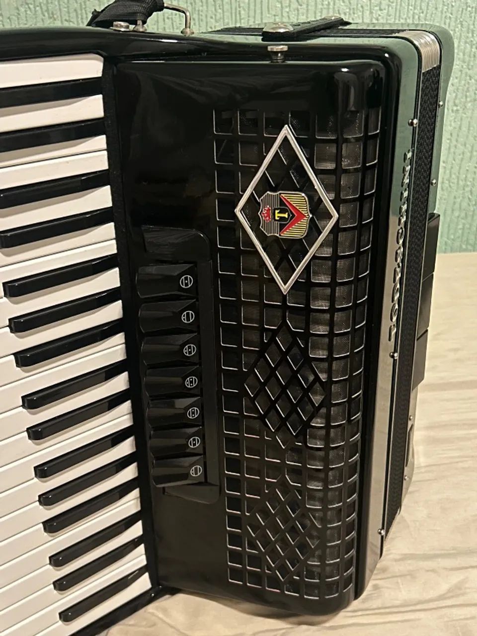 Acordeon Todeschini 80 baixos - Foto 5